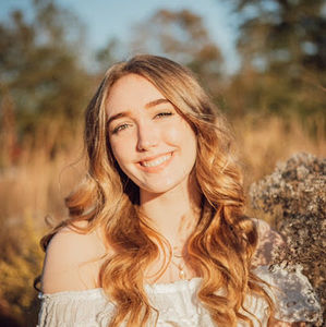 Meet your Posher, Abigail